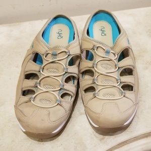 "ryka" Tensile Fisherman